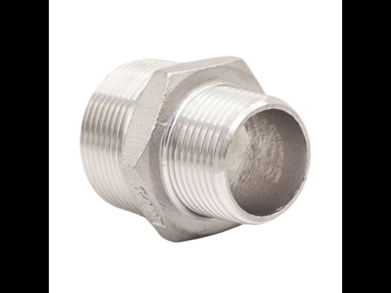 Stainless steel reducing nipple ideal for industrial environments focused on durability and hygiene. Buy from Alfotech today!